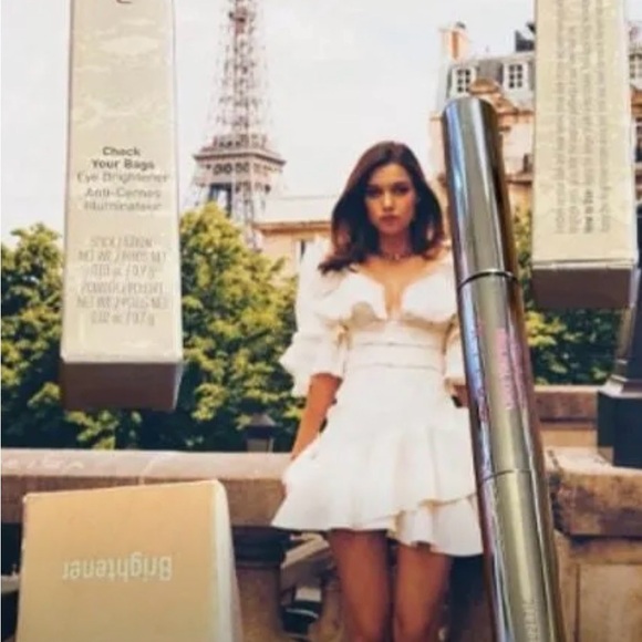 Mally Beauty "Check Your Bags" Eye Brightener in DEEPER - Picture 2 of 4